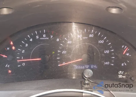 2011 Toyota Camry Le z USA, uszkodzony, nr VIN 4T4BF3EK8BR105370